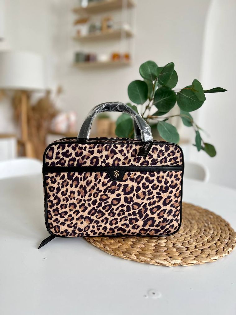 Дорожная леопардовая косметичка leopard travel toiletry bag