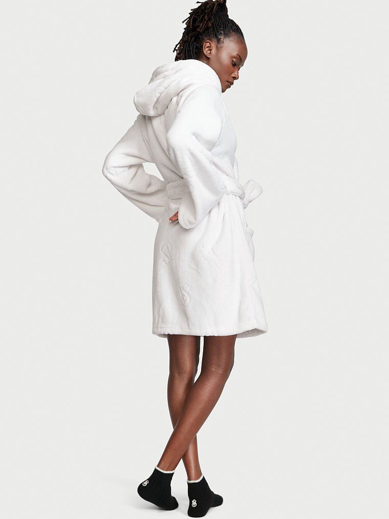 Плюшевый халат с капюшоном Victoria’s Secret Hooded Short Cozy Robe белый, M/L