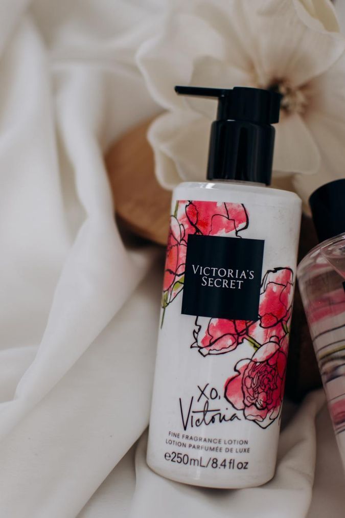 Парфюмированый лосьон для тела Xo, Victoria
